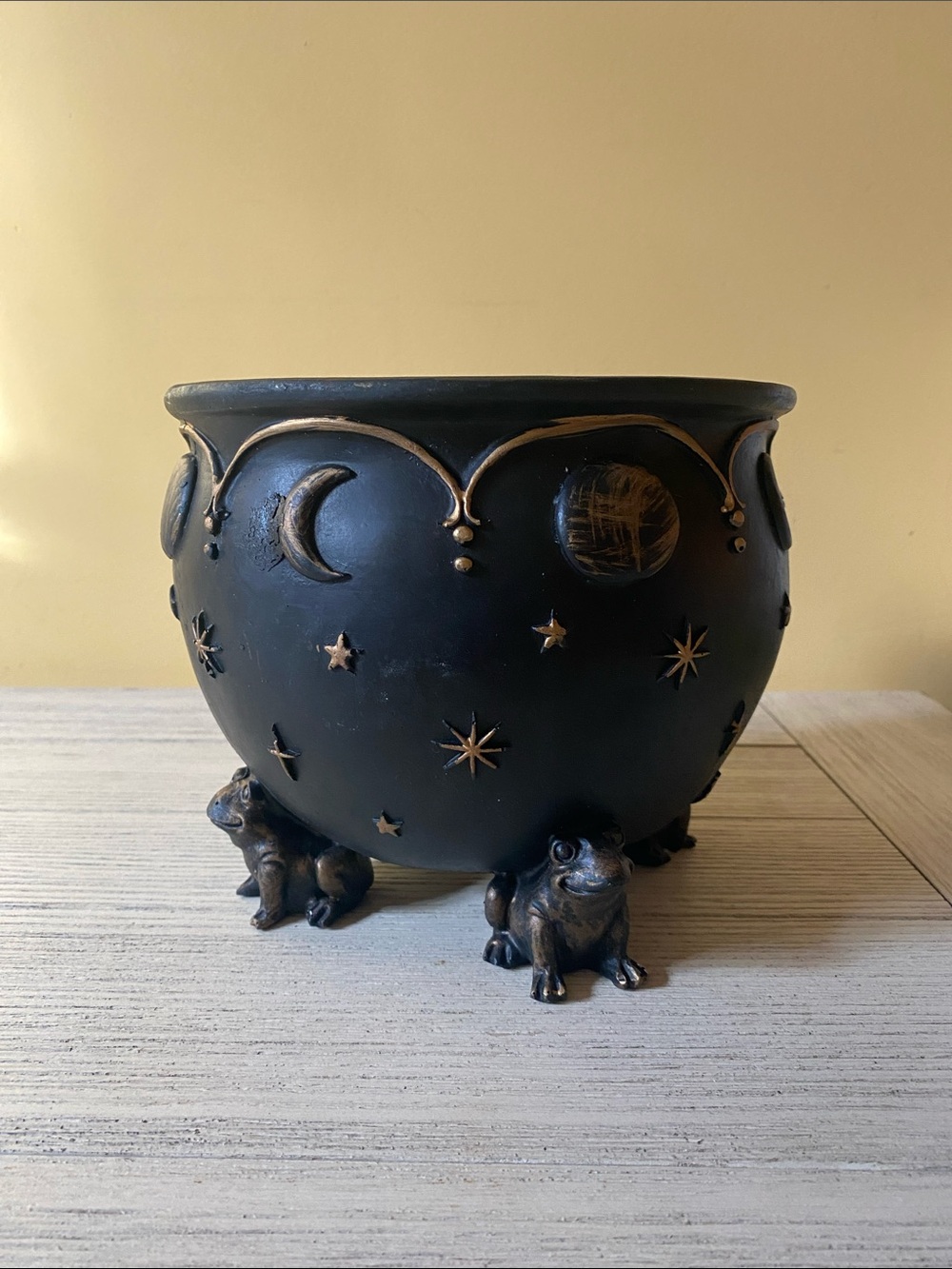Ashland 8” Halloween Moon Tabletop Cauldron